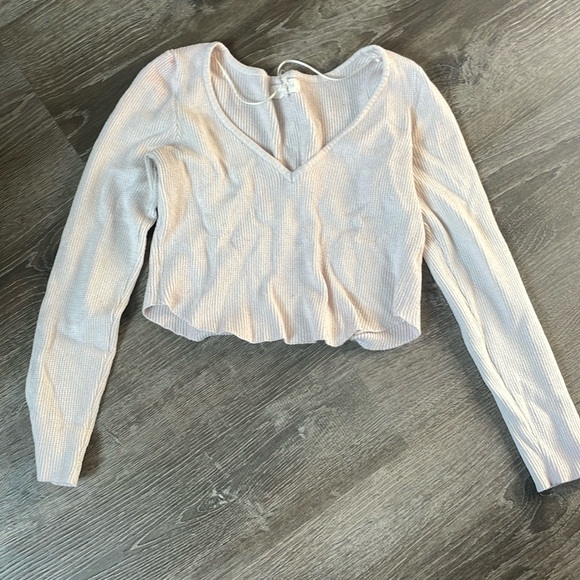Cropped Sweater - Picture 1 of 1